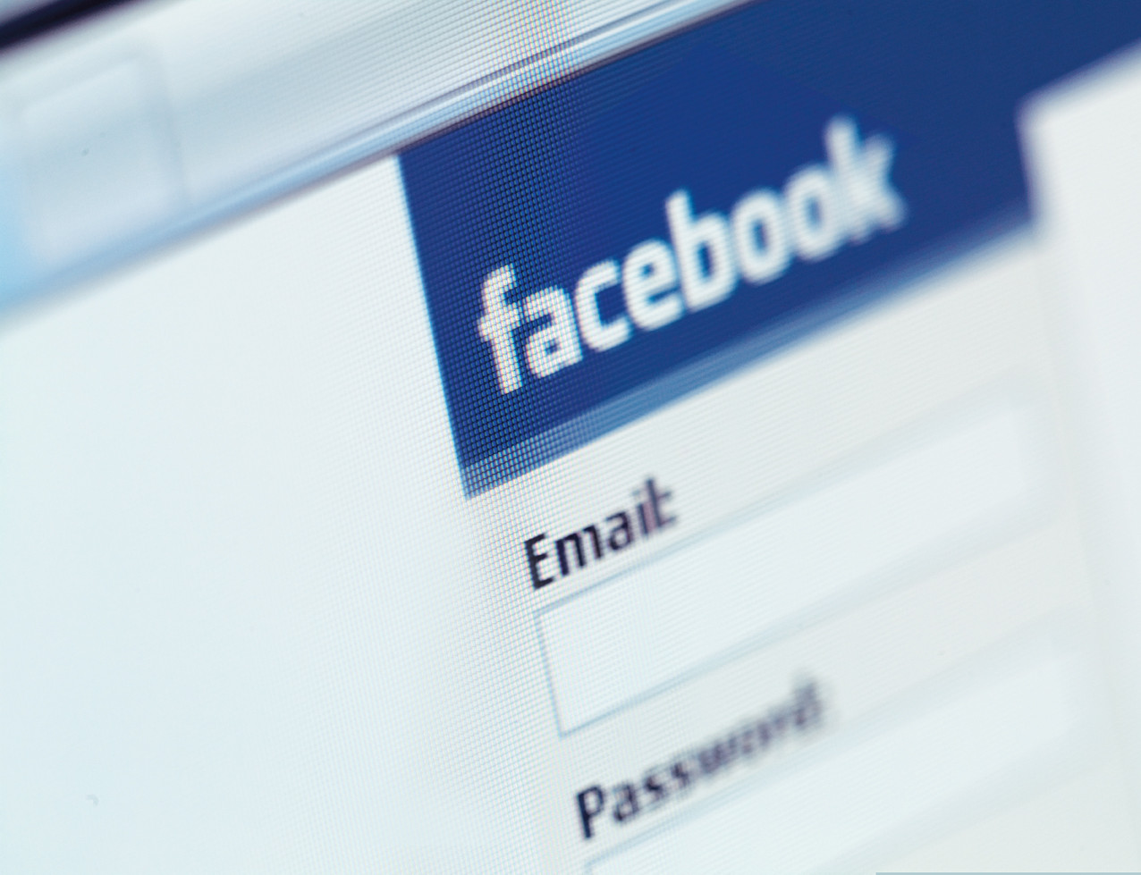 Boşanmaların en popüler sebebi Facebook Boşanmaların en popüler sebebi Facebook